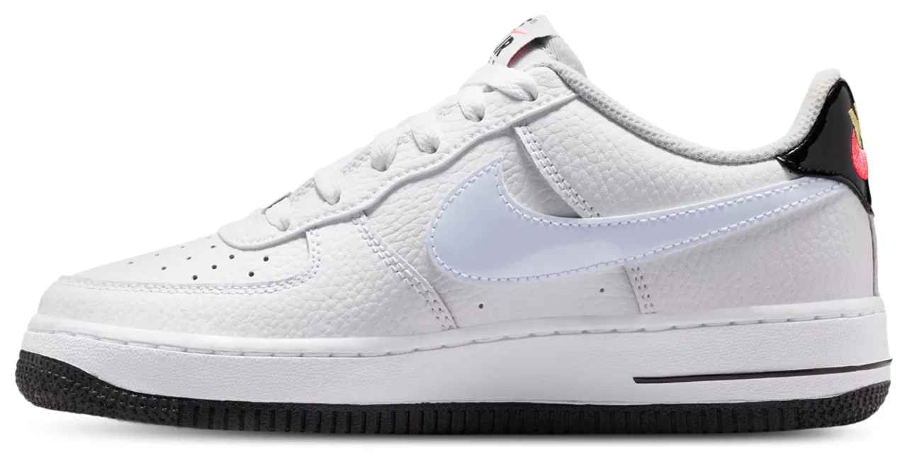 Кроссовки для мальчиков Air Force 1 Nike, цвет Black/White/Flash Crimson — фото 2