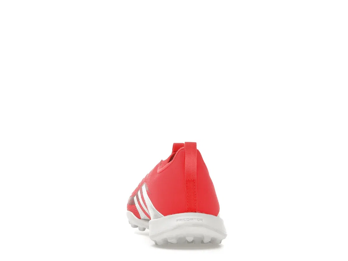 Детские бутсы для игры на искусственном покрытии с принтом Adidas Predator League Laceless Turf Pure Victory Pack, Lucid Red/Cloud White/Core Black — фото 4