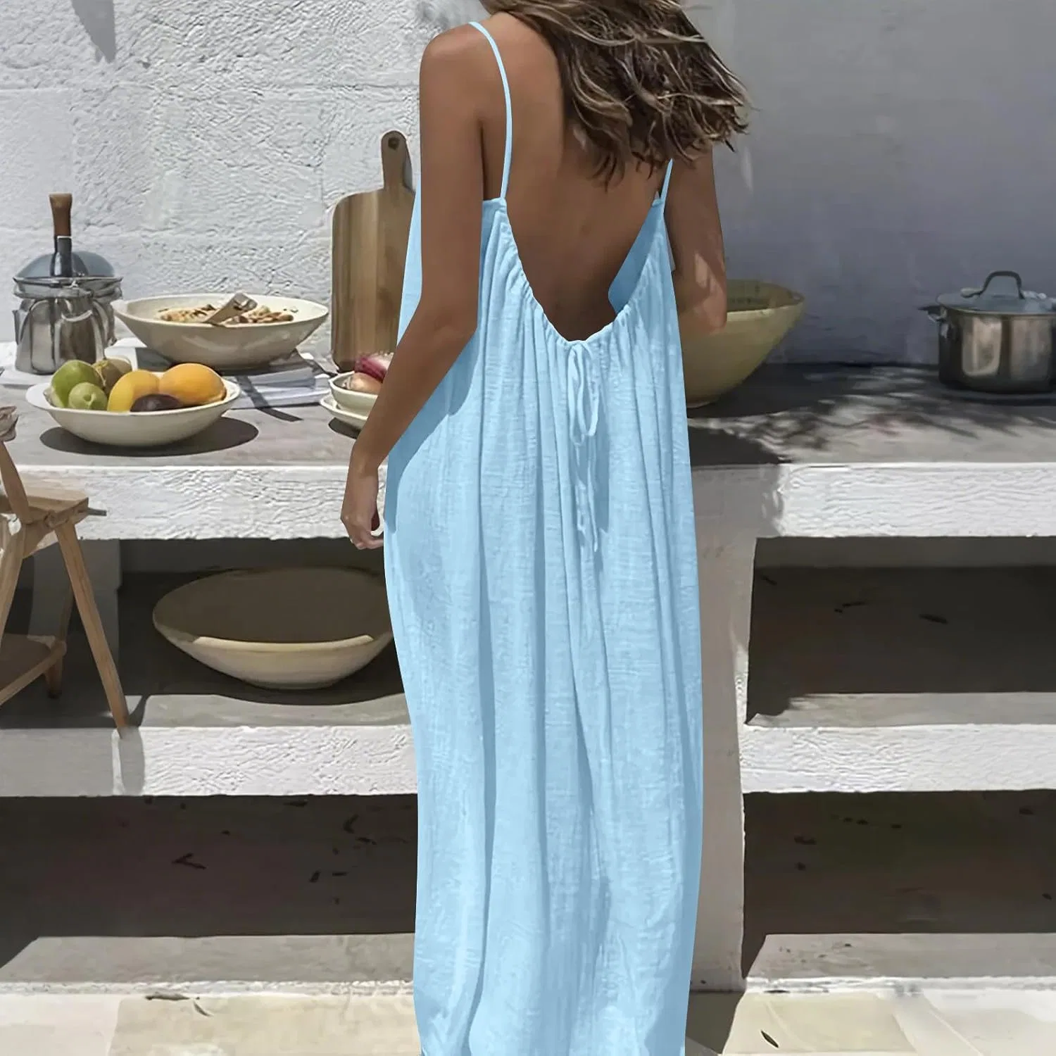 Женское макси-платье на бретелях с открытой спиной, Light Blue — фото 2