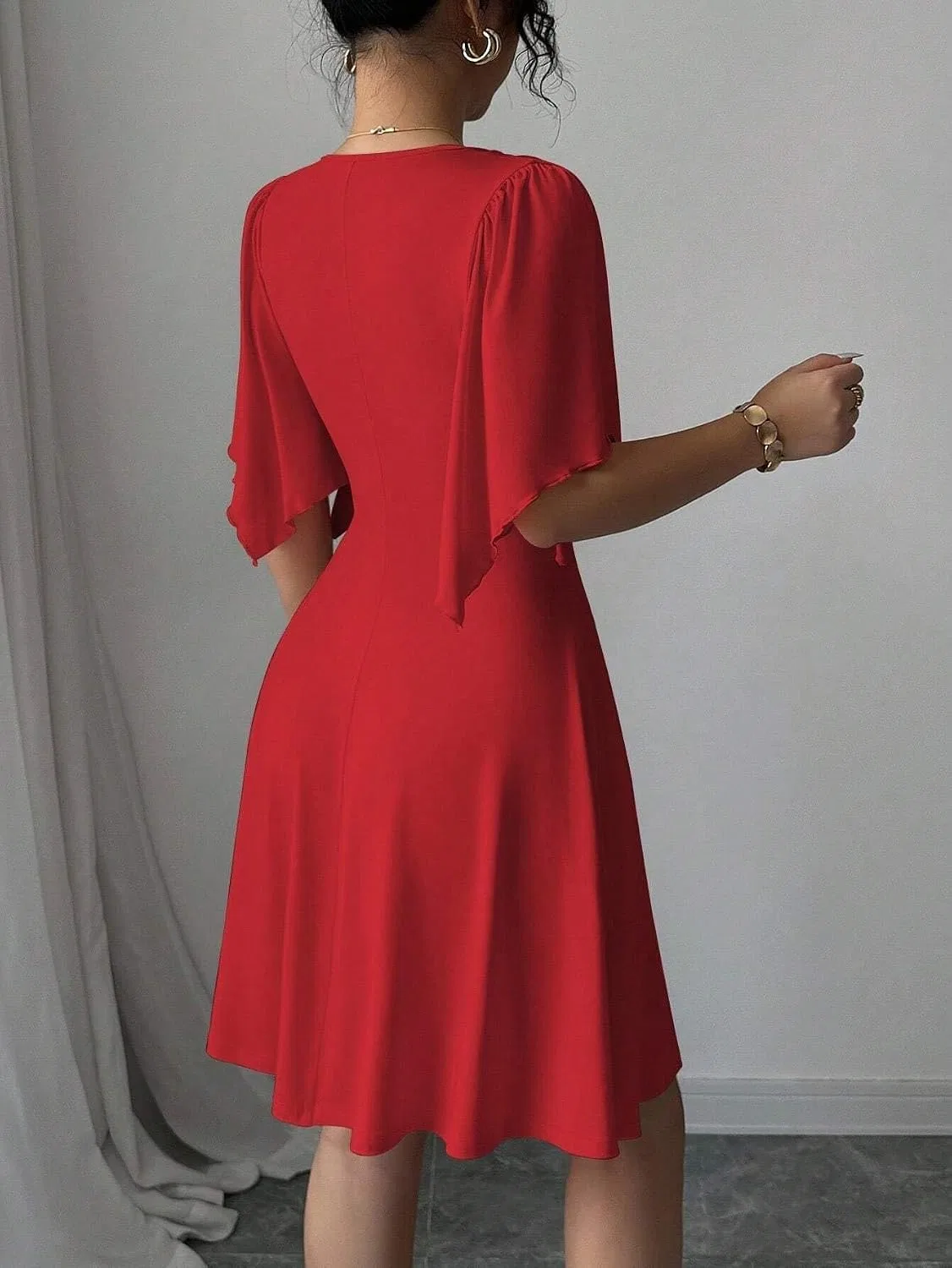 Женское мини-платье A-силуэта с драпировкой на груди Knitted, Red — фото 4