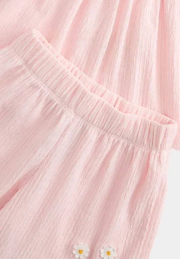 Комплект из топа и брюк с вышивкой Embroidered textured jersey outfit Marks & Spencer, light pink, светло-розовый — фото 2