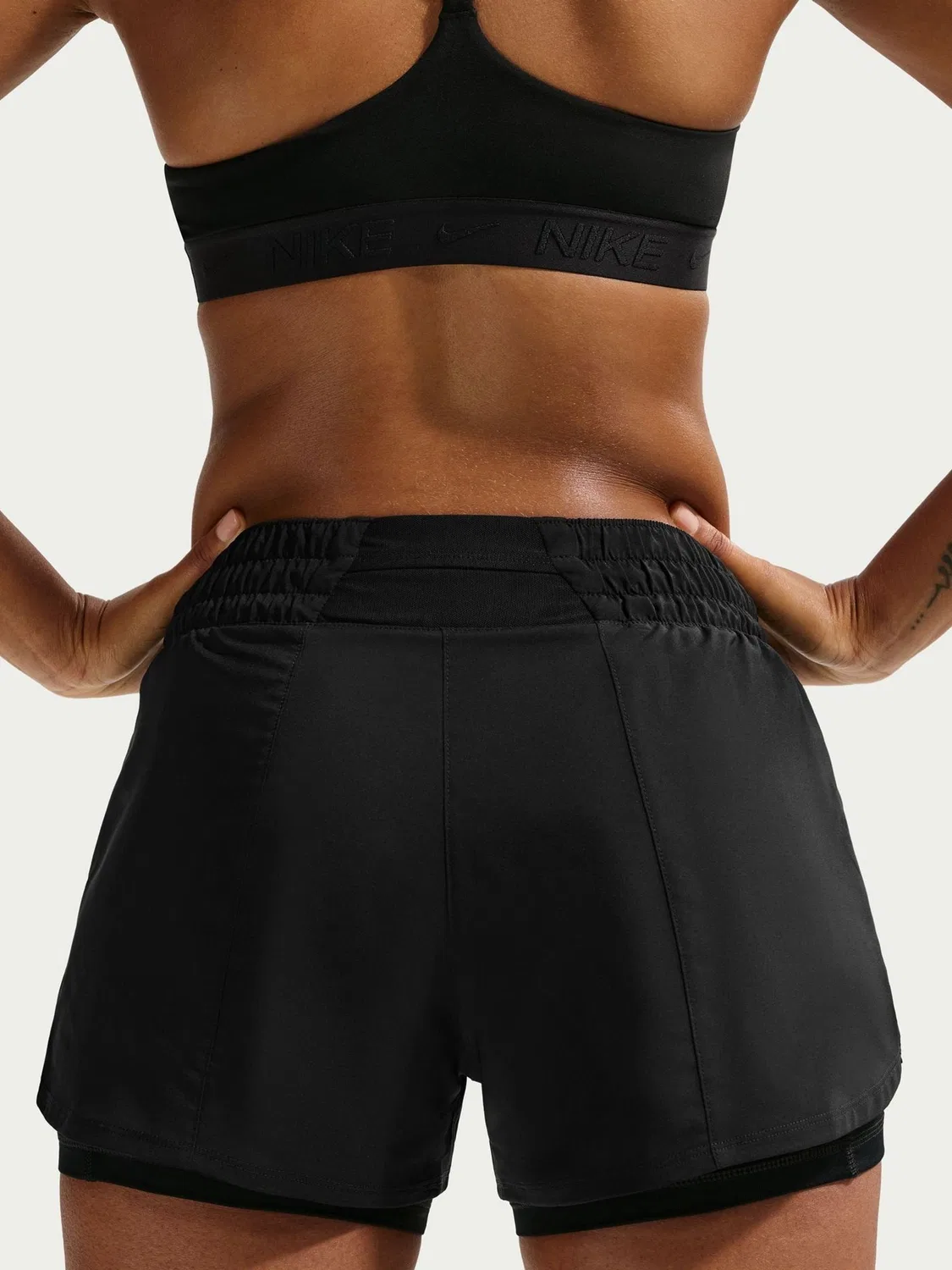 Шорты Nike One Dri-FIT Mid-Rise 3" 2-in-1, черный — фото 2