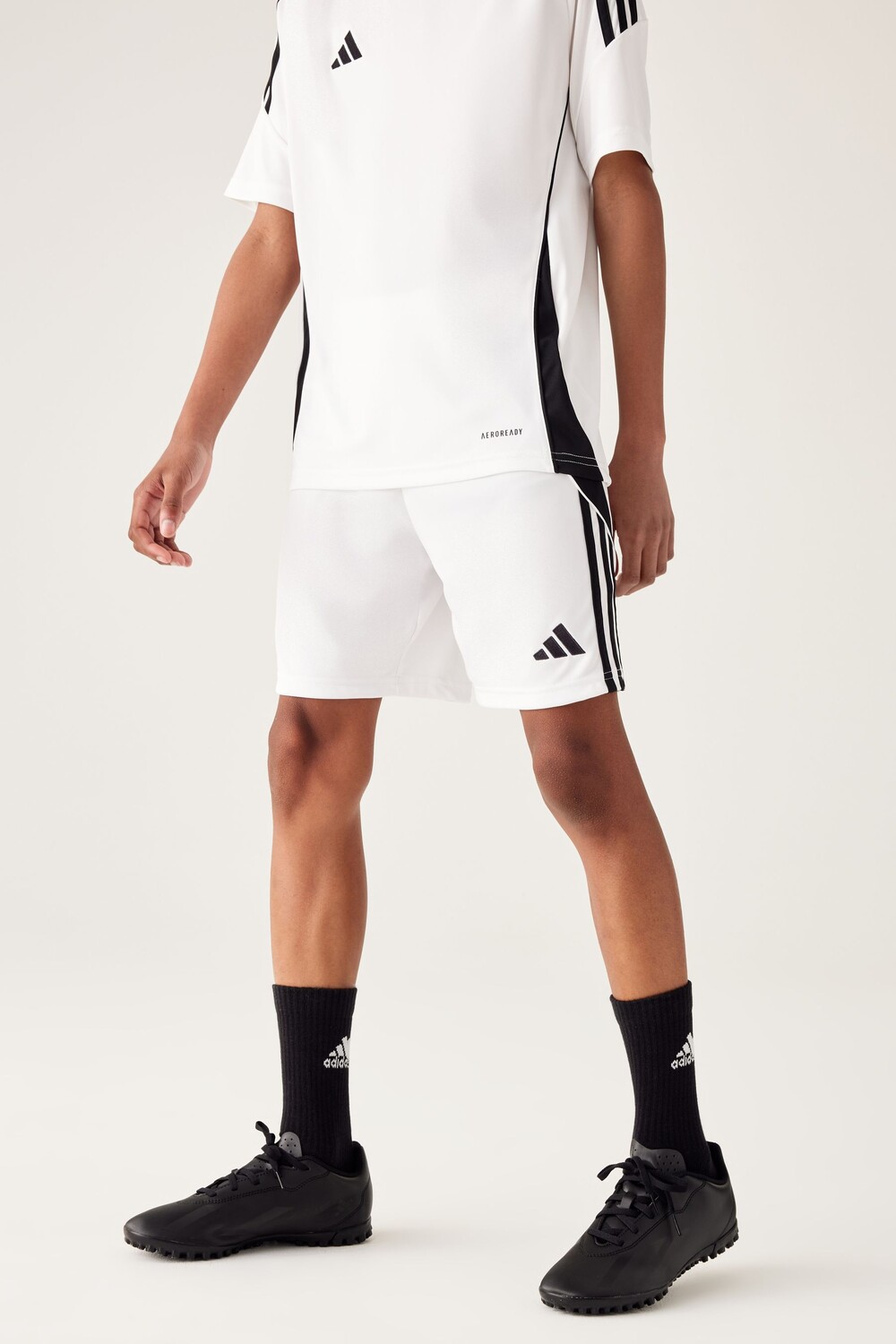 

Тиро шорты 24 Adidas, белый