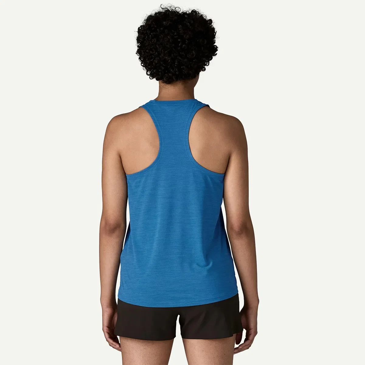 Женский топ-майка без рукавов Capilene Cool Ultra Tank Top Patagonia, Aquatic Blue/Light Aquatic Blue X-Dye — фото 3