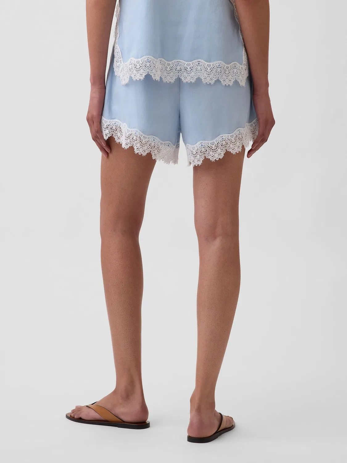Шорты из льняной смеси Gap Blue, 4 дюйма, средней посадки, с кружевом Gap, синий — фото 2