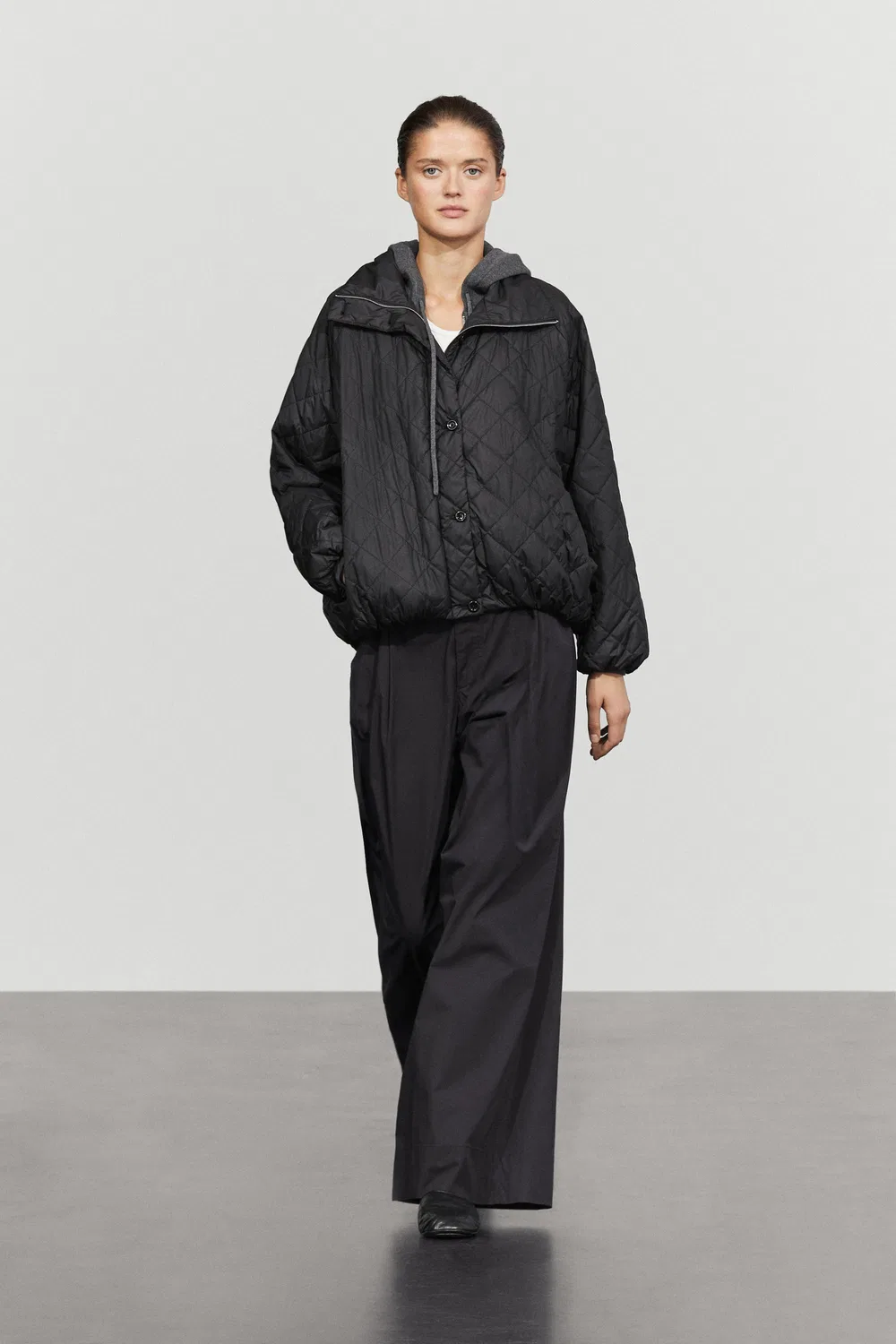Куртка бомбер стеганая, Massimo Dutti, с высоким воротником, черная