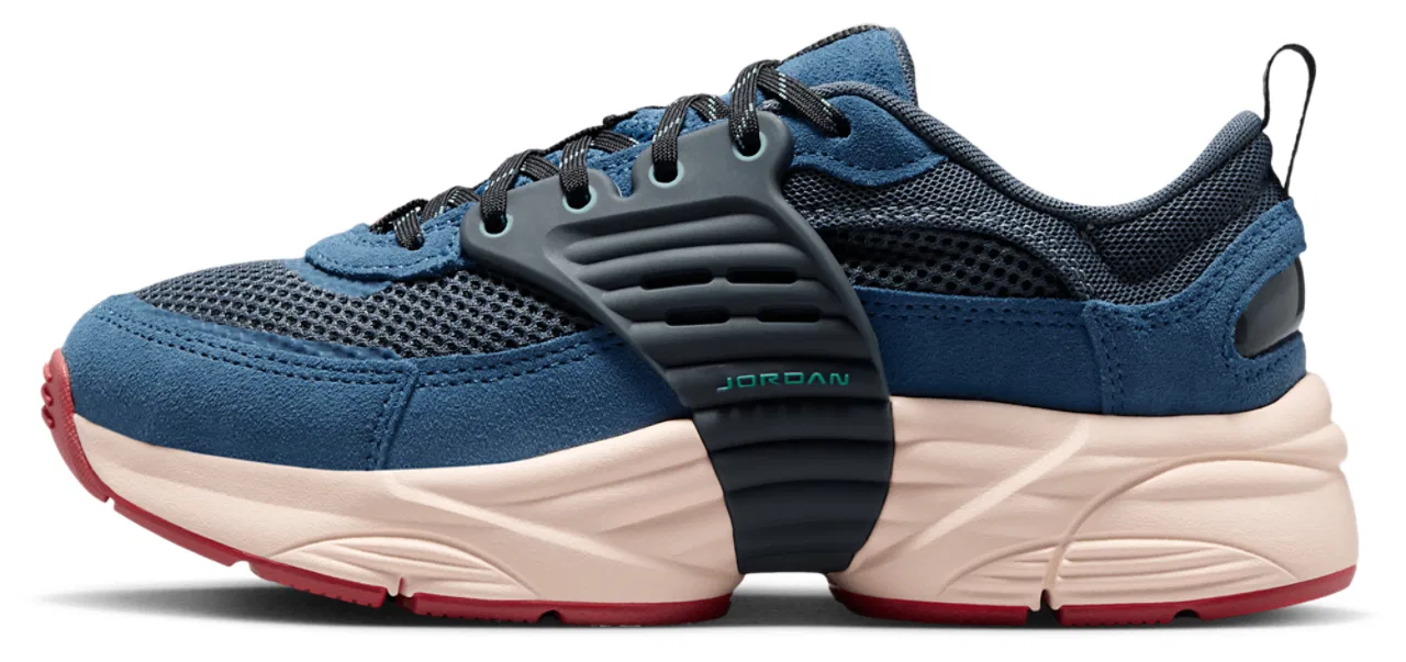 Детские кроссовки для мальчиков с дышащей сеткой и замшей Jordan Trunner O/S, True Blue/Kinetic Green/Blue Fox — фото 2