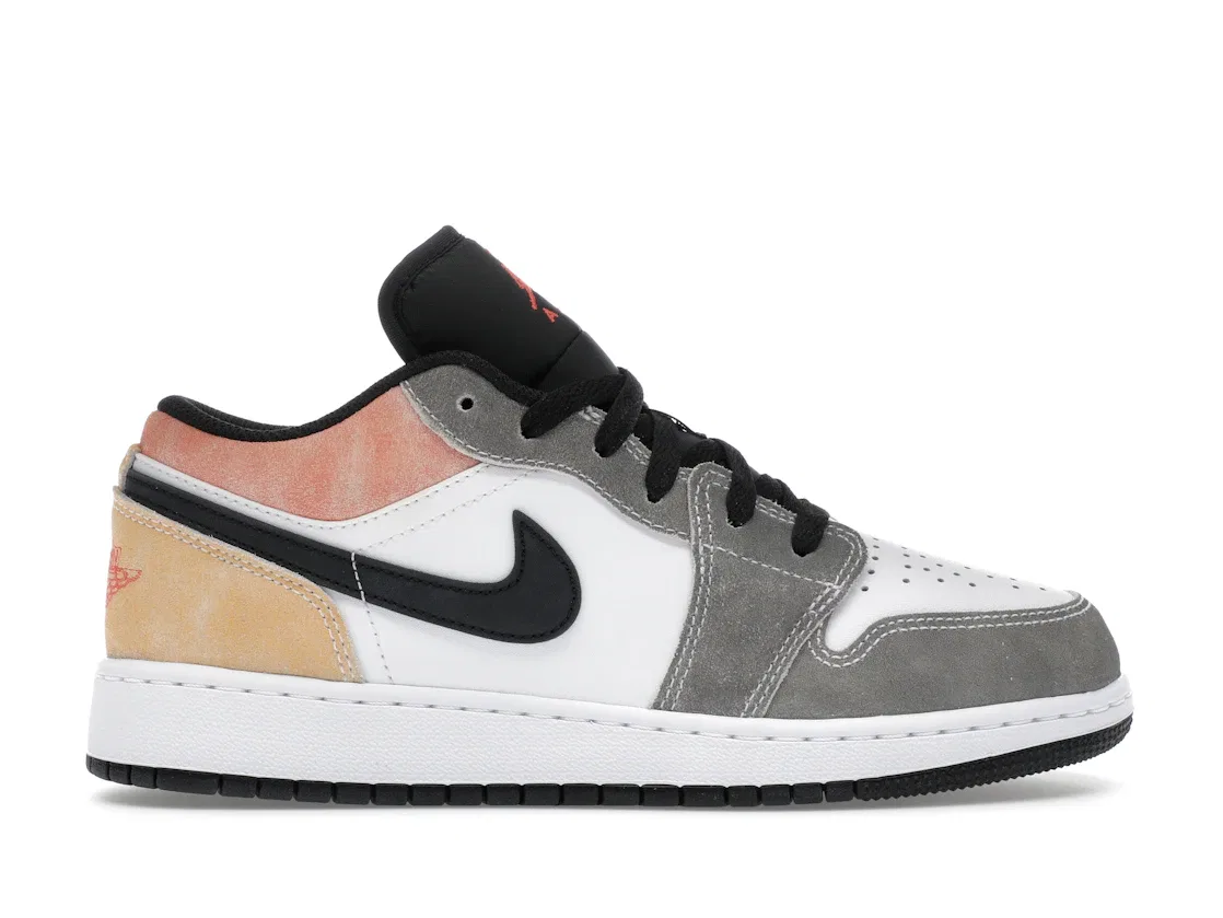 Детские кроссовки для мальчиков с низким верхом Jordan 1 Low SE Jordan, Black/Magic Ember/Sundial/White