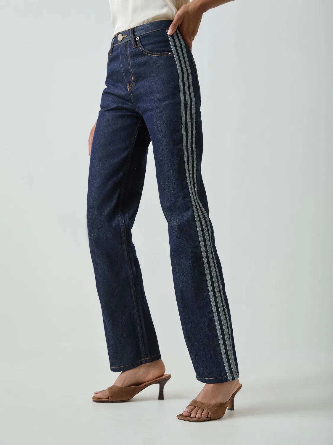 Джинсы Alpha Industries Foil Basic, adidas Originals, Blue Denim