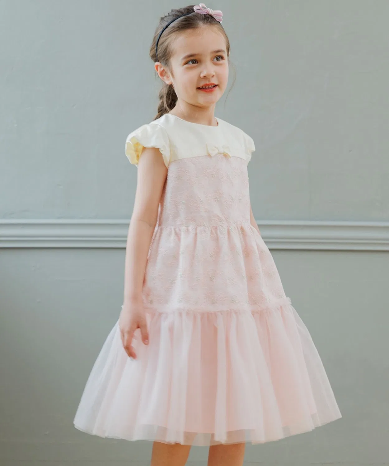Детское платье из тюля с вышивкой, модель Blossom Kumikyoku KIDS, Pink