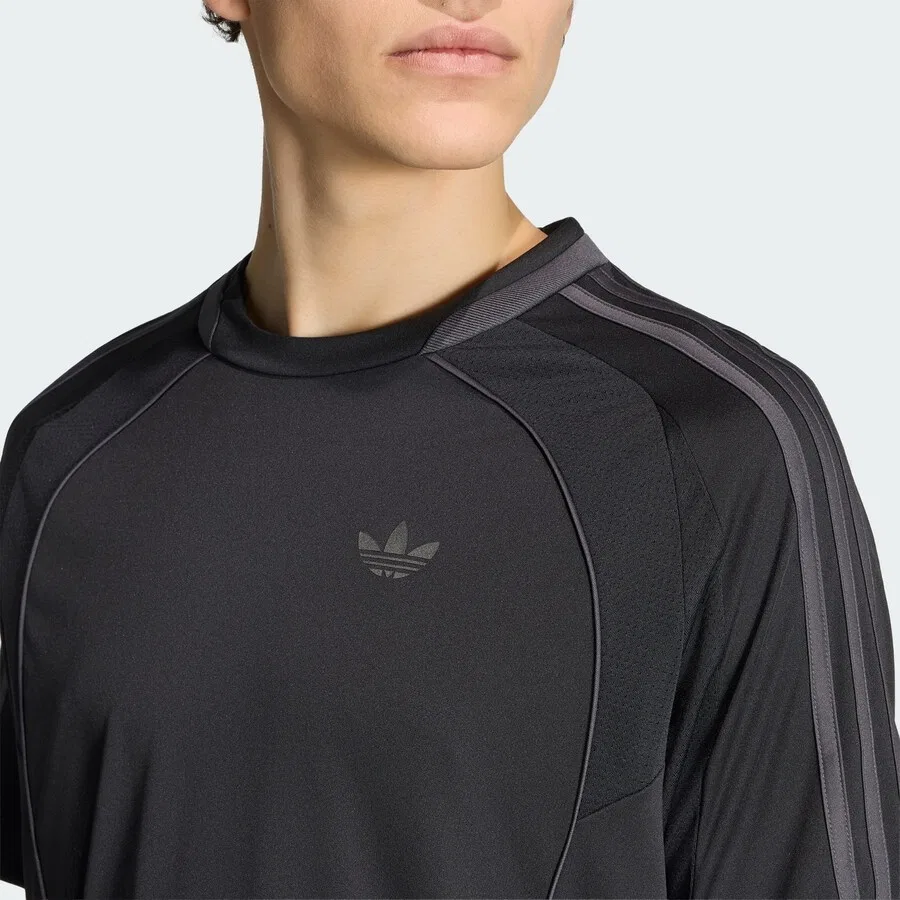 Черная футболка ADIDAS ORIGINALS Teamgeist 26 — фото 4