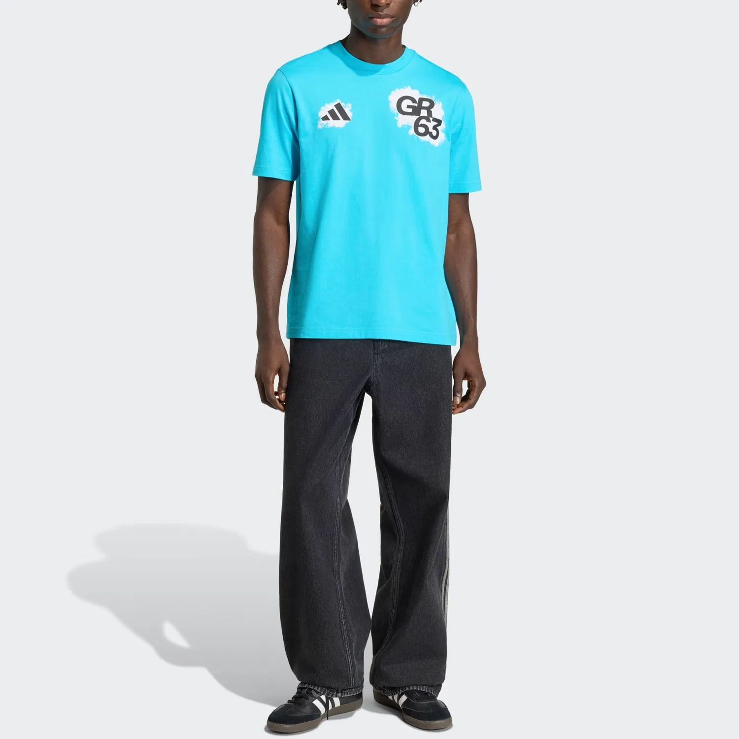 Мужская футболка с принтом Adidas x MERCEDES AMG Motorsport PETRONAS FORMULA 1 TEAM GEORGE RUSSELL Racing T Shirt, Samba Blue — фото 3