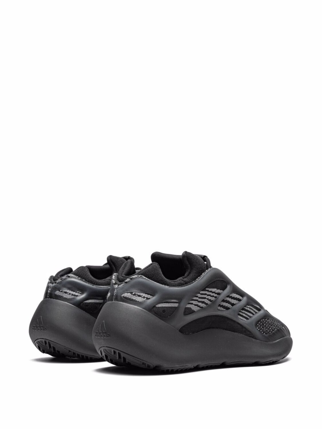 Кроссовки YEEZY 700 V3 Dark Glow adidas Yeezy, черный — фото 3