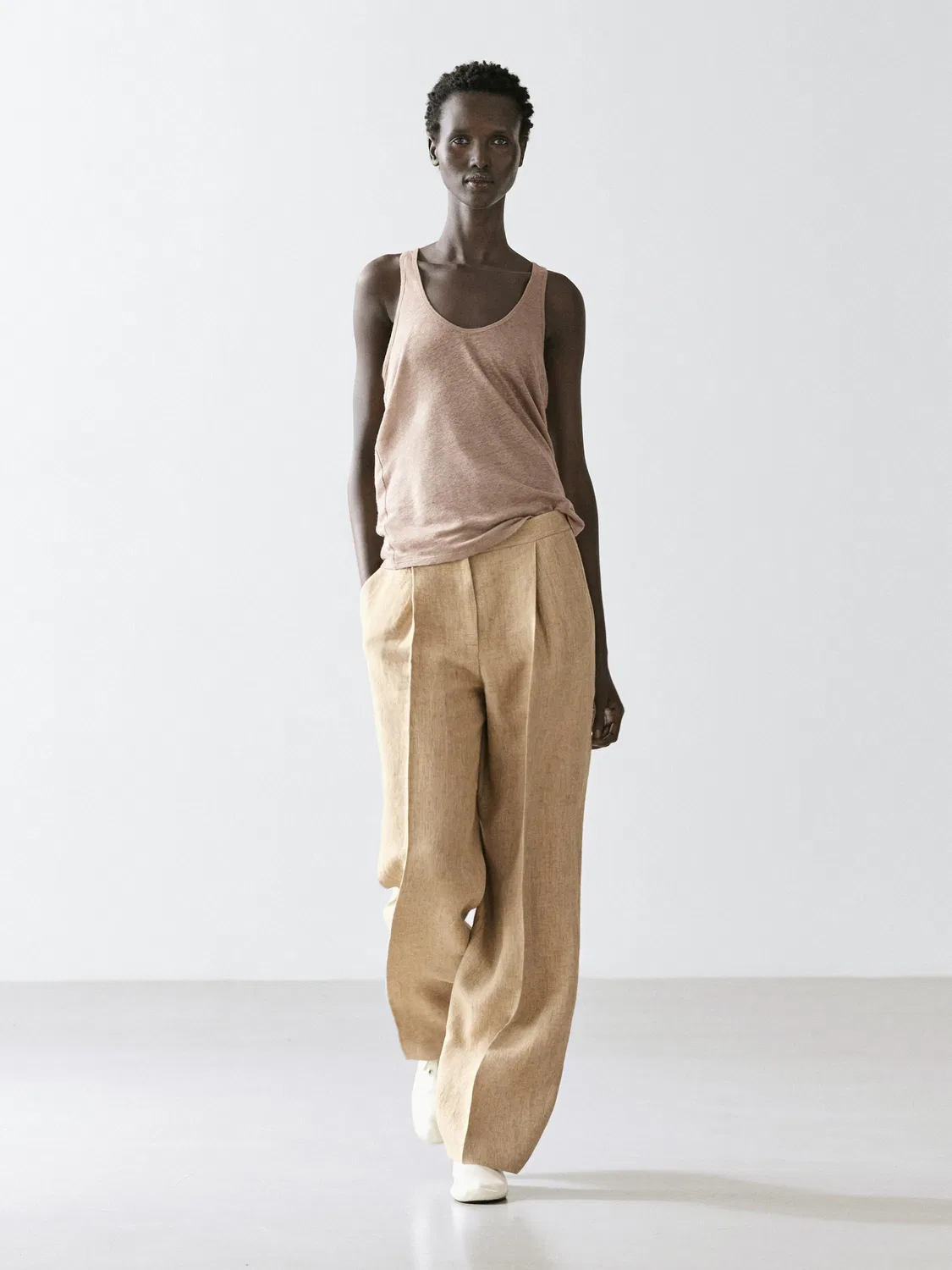 Струящиеся льняные брюки с вытачками Massimo Dutti, бежевый