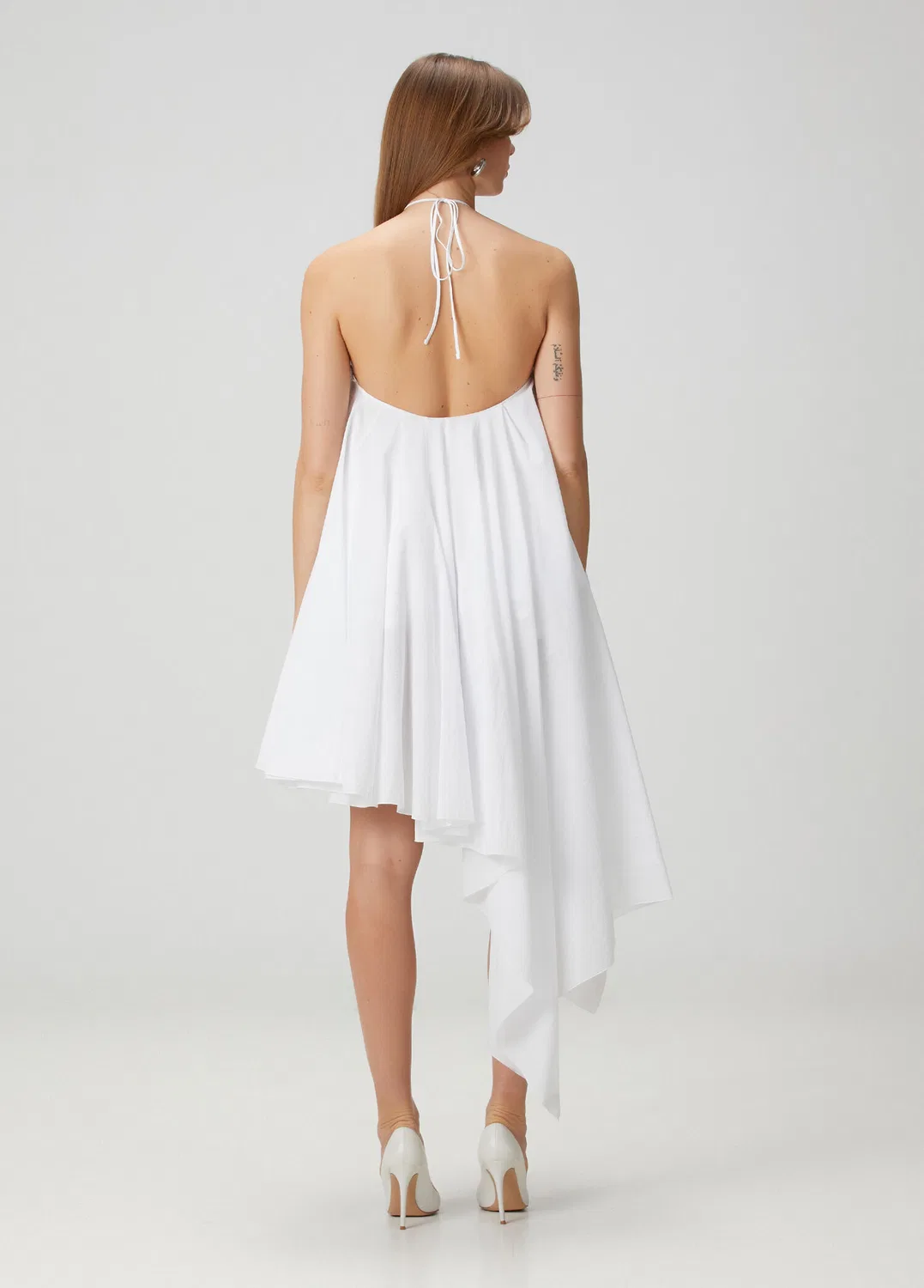 Платье асимметричное с воланами Jacquemus, white — фото 4