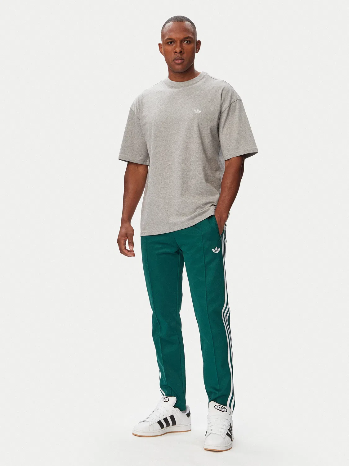 Мужская футболка стандартного кроя Trefoil Essentials Adidas, светло-серый — фото 2