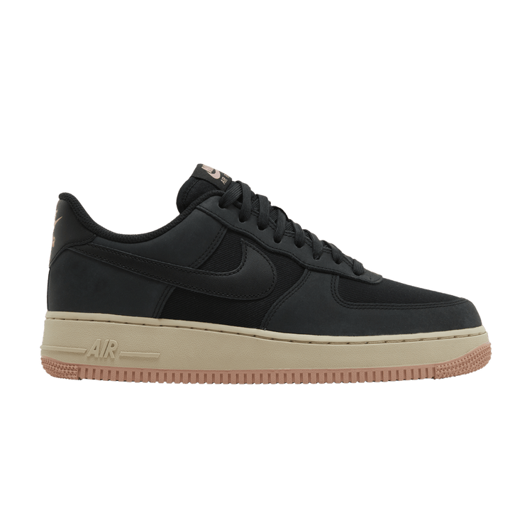 

Кроссовки Nike Air Force 1 '07 LX 'Black Red Stardust', черный