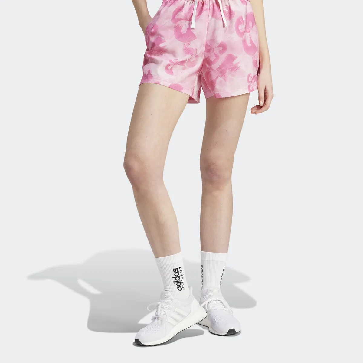

Спортивные шорты adidas "W AOP SHORT" (1 шт.) Adidas Sportswear, кремовый
