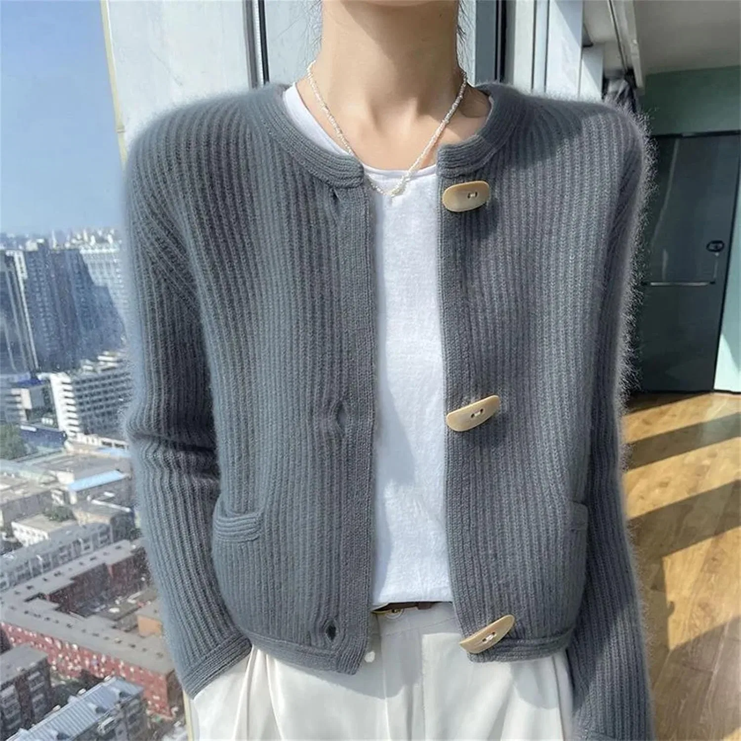 Женский свободный кардиган с круглым вырезом, Cherries Red — фото 3