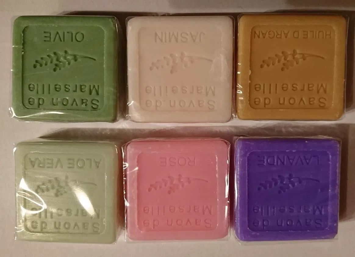 Мыло Marseille Soap 6 Guest Soaps, Le Chatelard 1802, набор 6 шт. по 30 г, ароматы алоэ вера, жасмин, аргановое масло, оливковое, лаванда, розы