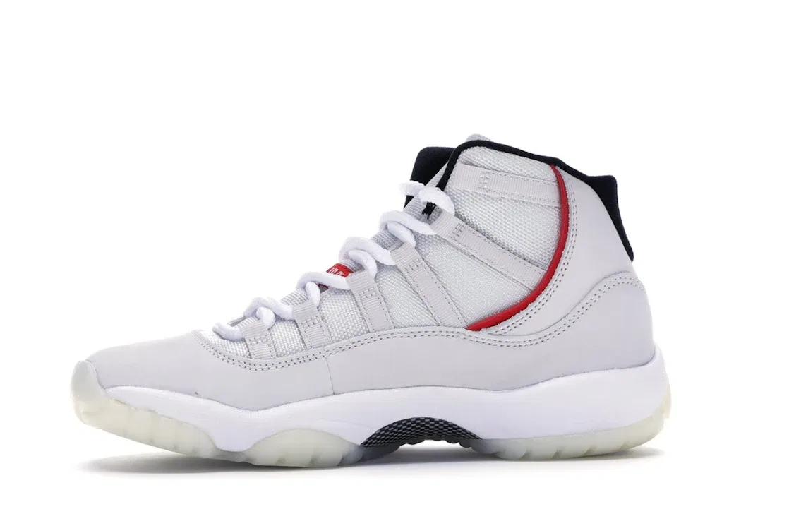 Детские кроссовки для мальчиков и девочек с патентованным покрытием Jordan 11 Retro Jordan, Platinum Tint/University Red-Sail — фото 3