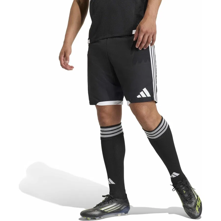 Шорты спортивные с длиной выше колена TIRO26 C M Shom adidas, Черный