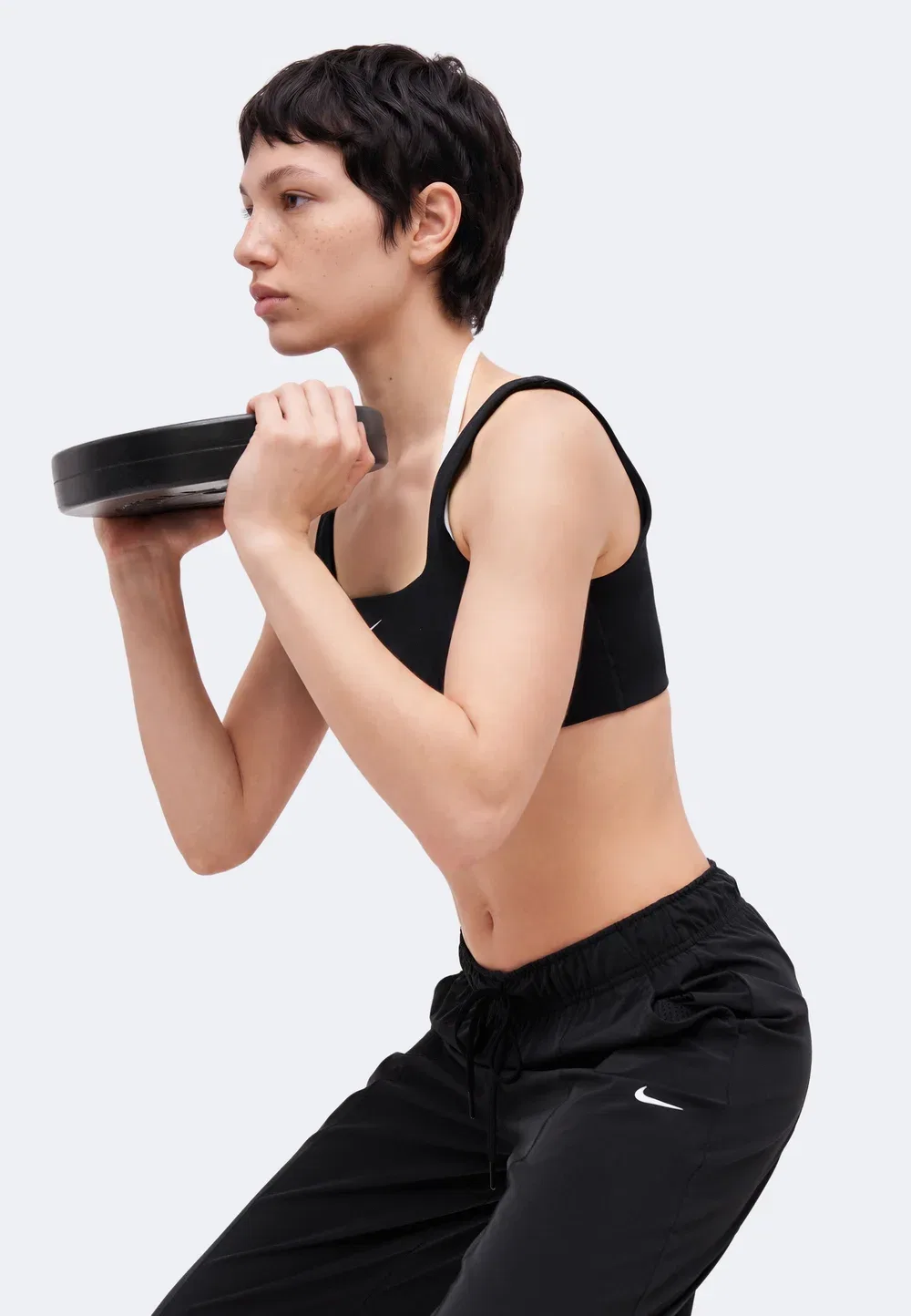 W nk1 df strappy pad bra e+ - спортивный бюстгальтер с легкой поддержкой Nike Performance, Black/White — фото 4