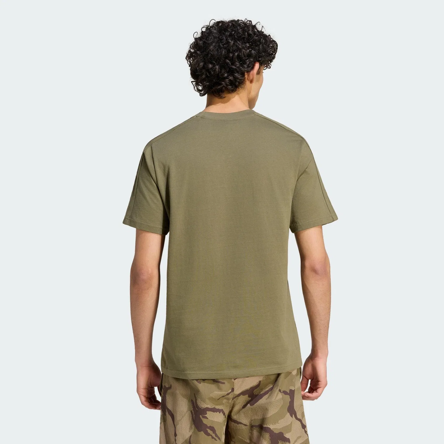 Мужская футболка с камуфляжным принтом Seasonal Essentials Camo Adidas, Khakibeige Bunt — фото 3