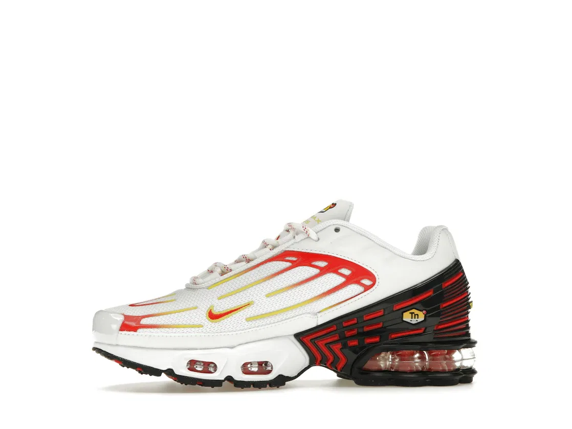 Детские кроссовки Lifestyle Nike Air Max Plus 3, White/Black-Orange-Red — фото 3