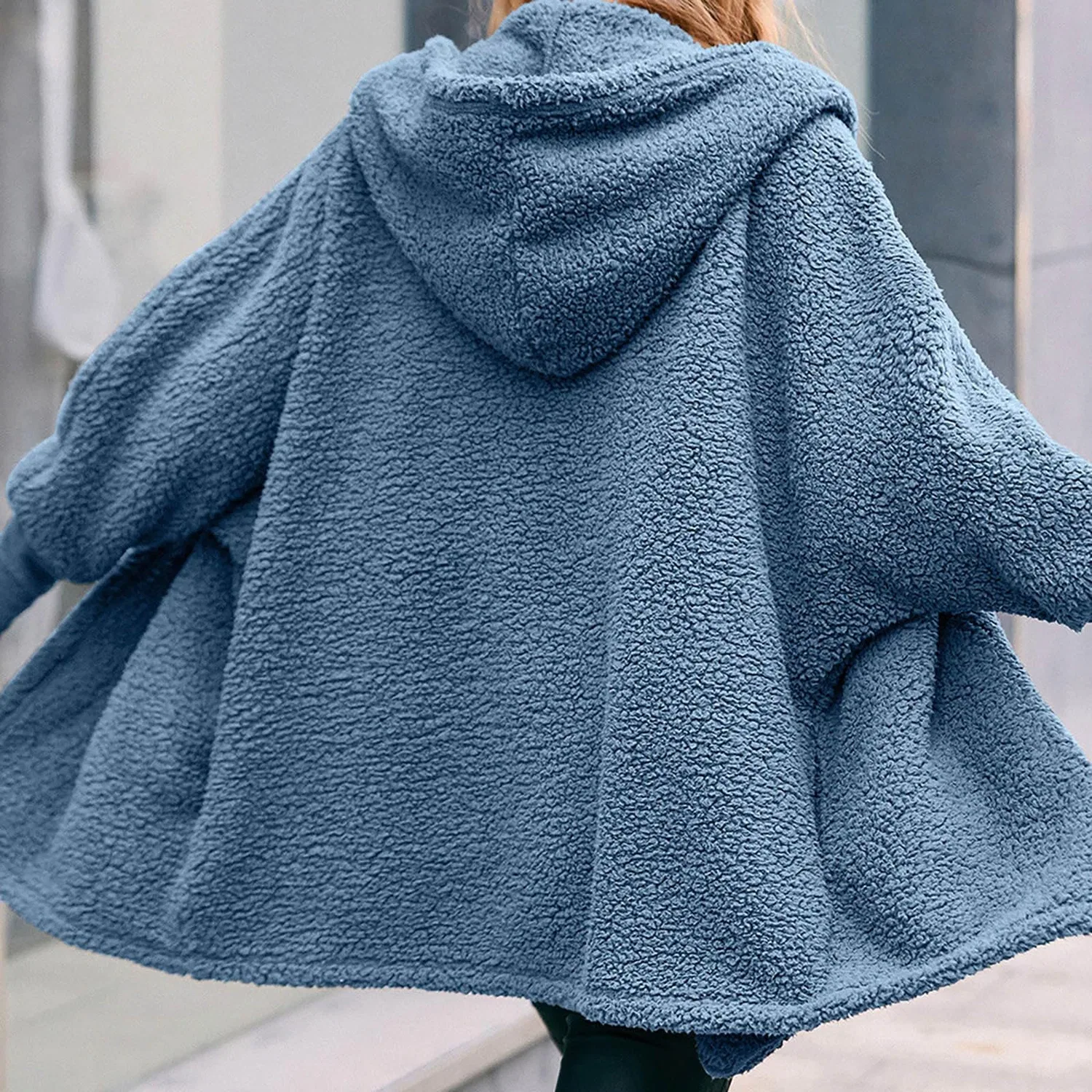 Женское утепленное пальто-кардиган с капюшоном Oversized Fleece Hooded Jacket, blue — фото 4