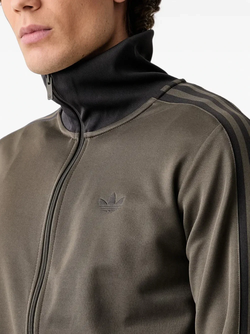 Толстовка на молнии с вышитым логотипом и полосками на рукавах adidas, зеленый — фото 4