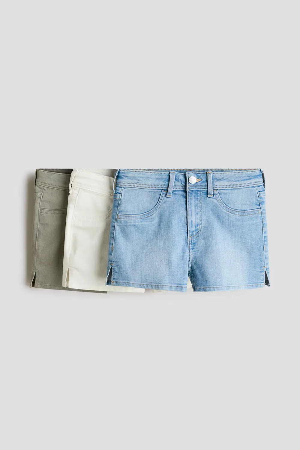 Комплект из 3 джинсовых шорт H&M, Helles Denimblau/Khakigrün