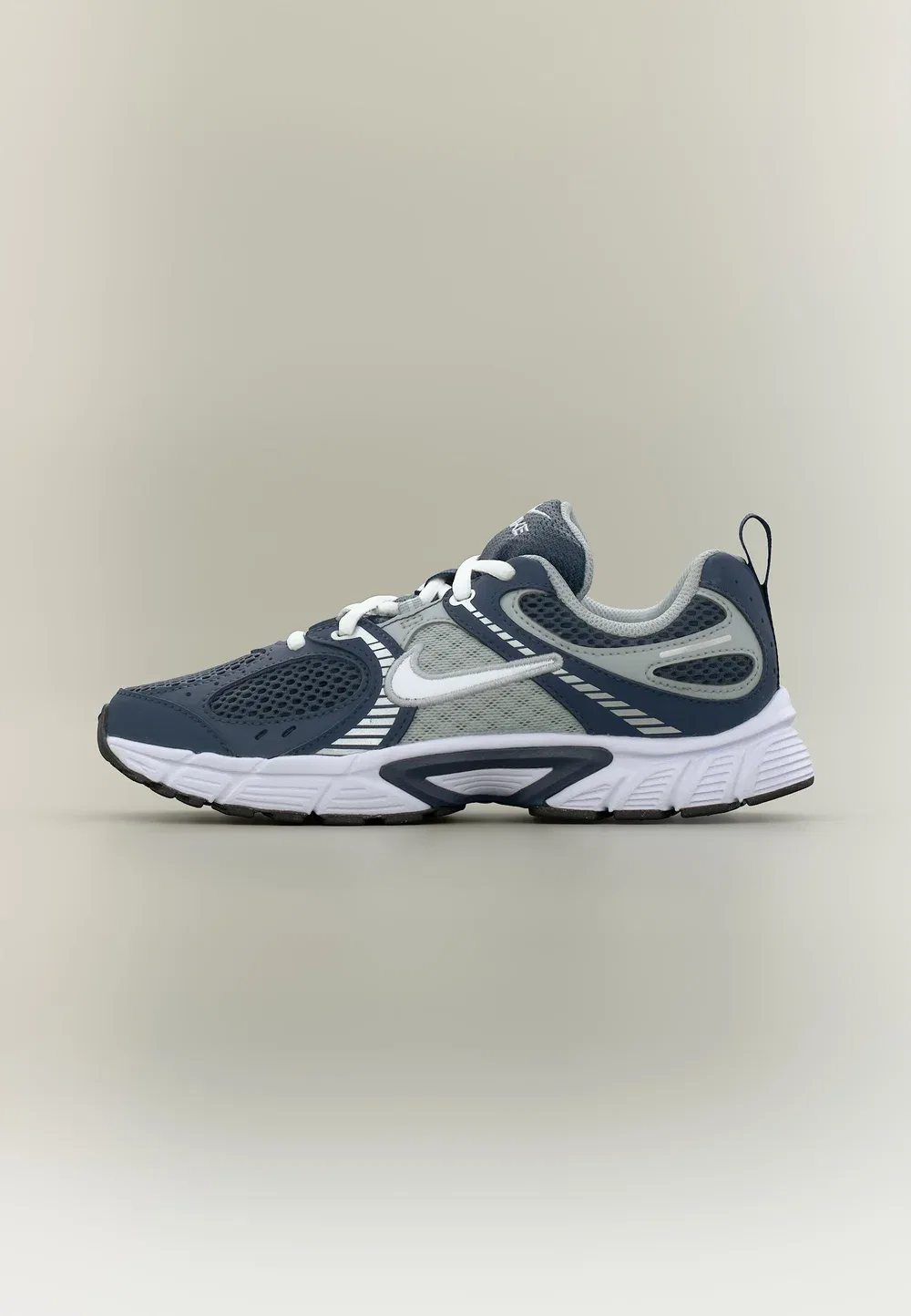 V5 rnr lace унисекс - кроссовки Nike Sportswear, Thunder Blue/White/Light Smoke Grey/Metallic Silver-Coloured/Black