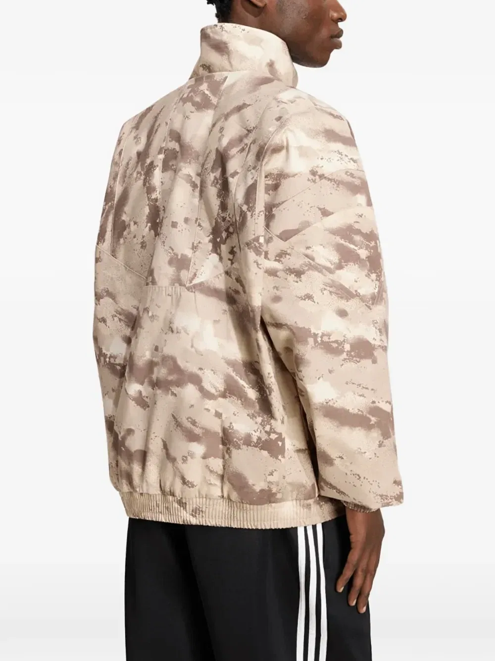 Камуфляжная куртка с вырезами Adidas, бежевый — фото 3