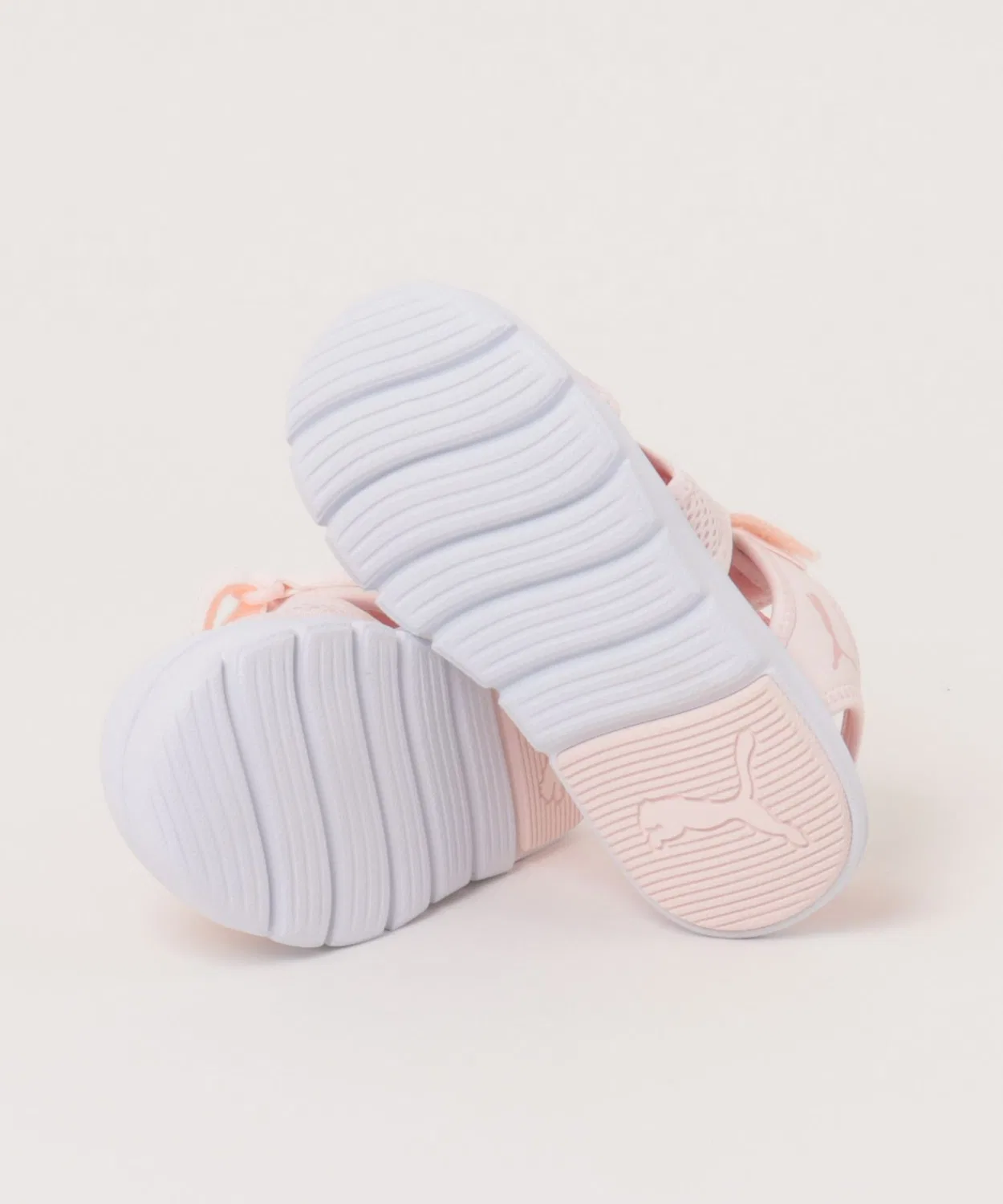 Детские спортивные сандалии с ремешком, модель Fun Racer Sandal Mesh V PS PUMA, Pink — фото 3