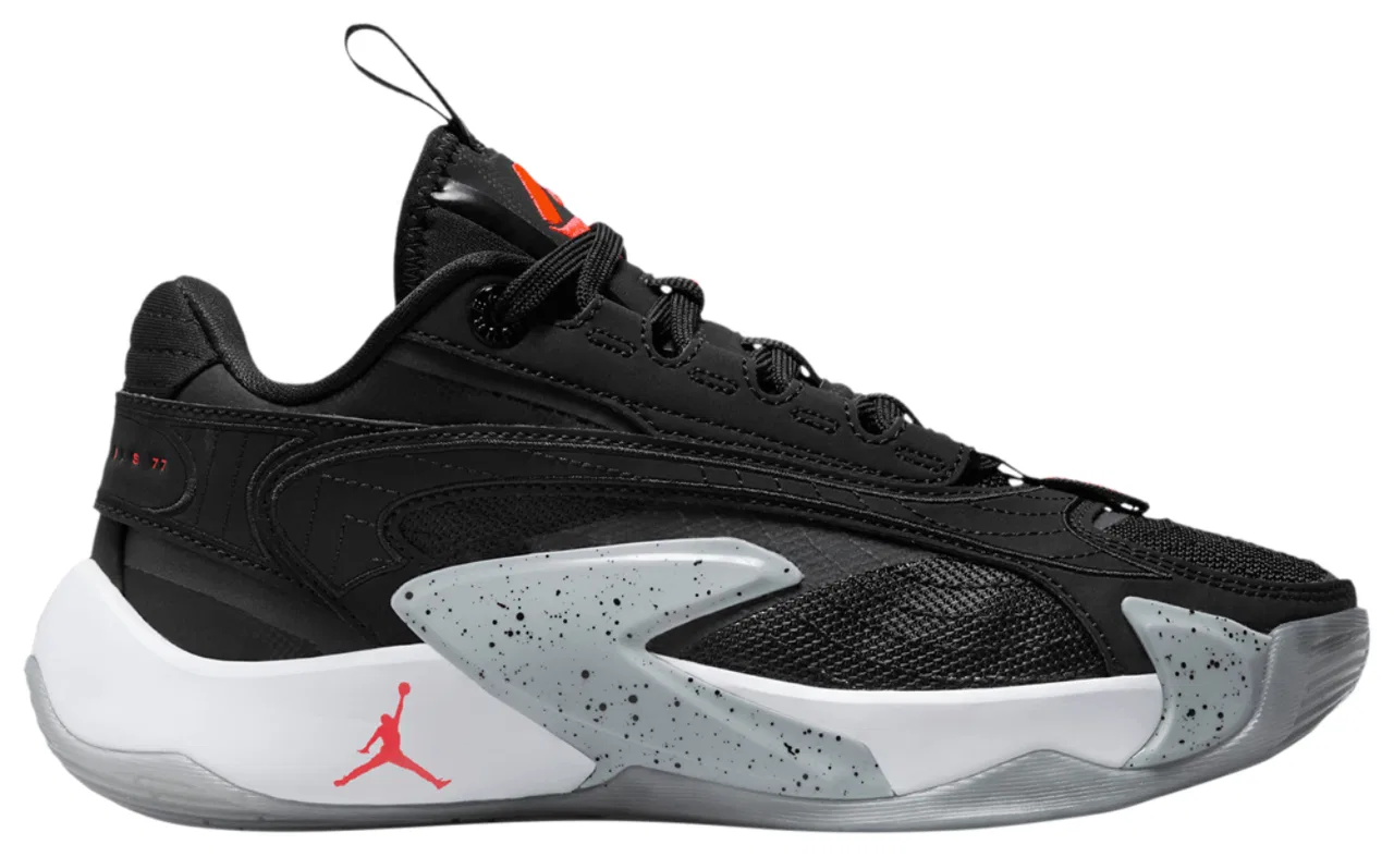 Мужские баскетбольные кроссовки Luka 2 Jordan, цвет Wolf Grey/Bright Crimson/Black