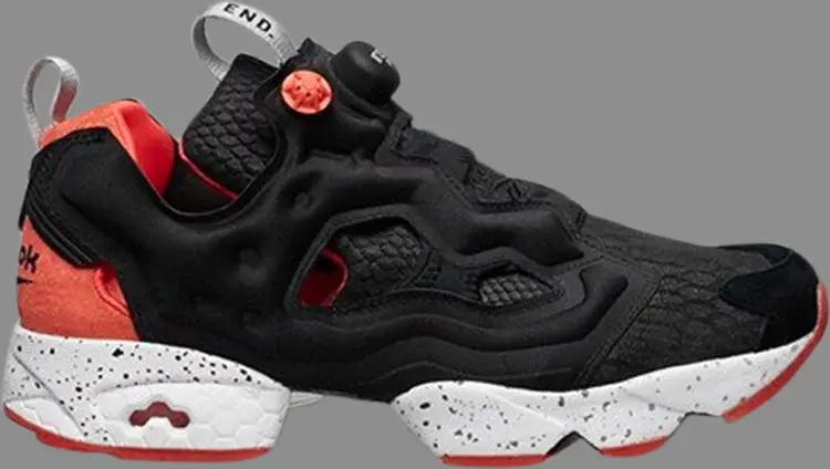 

Кроссовки end. x instapump fury 'black salmon' Reebok, черный