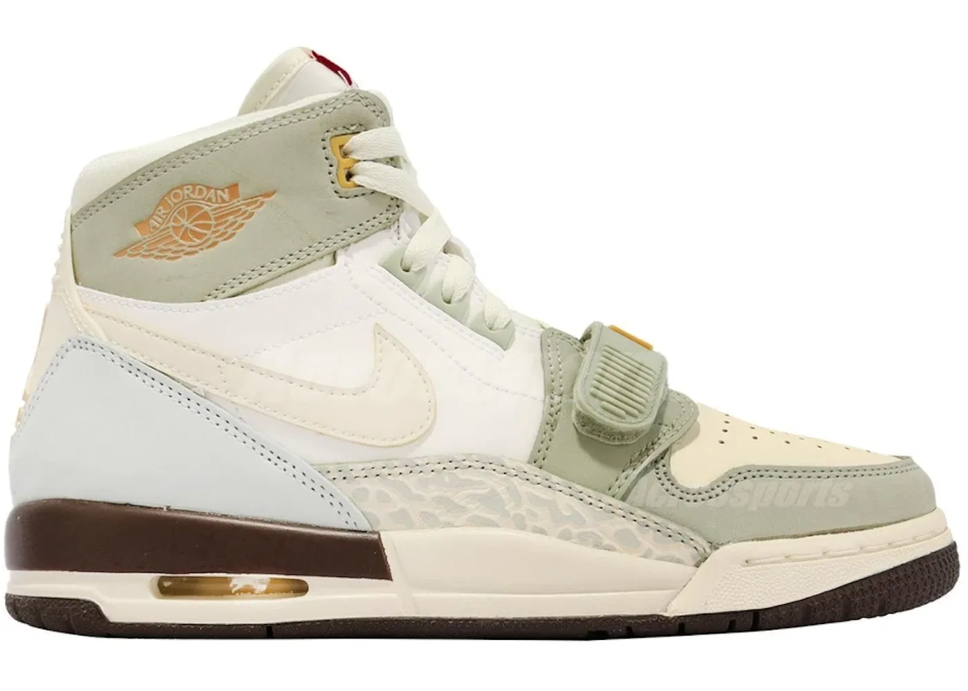 Детские кроссовки Lifestyle Jordan Legacy 312 Jordan, Coconut Milk/Coconut Milk-Faded Green-Ivory