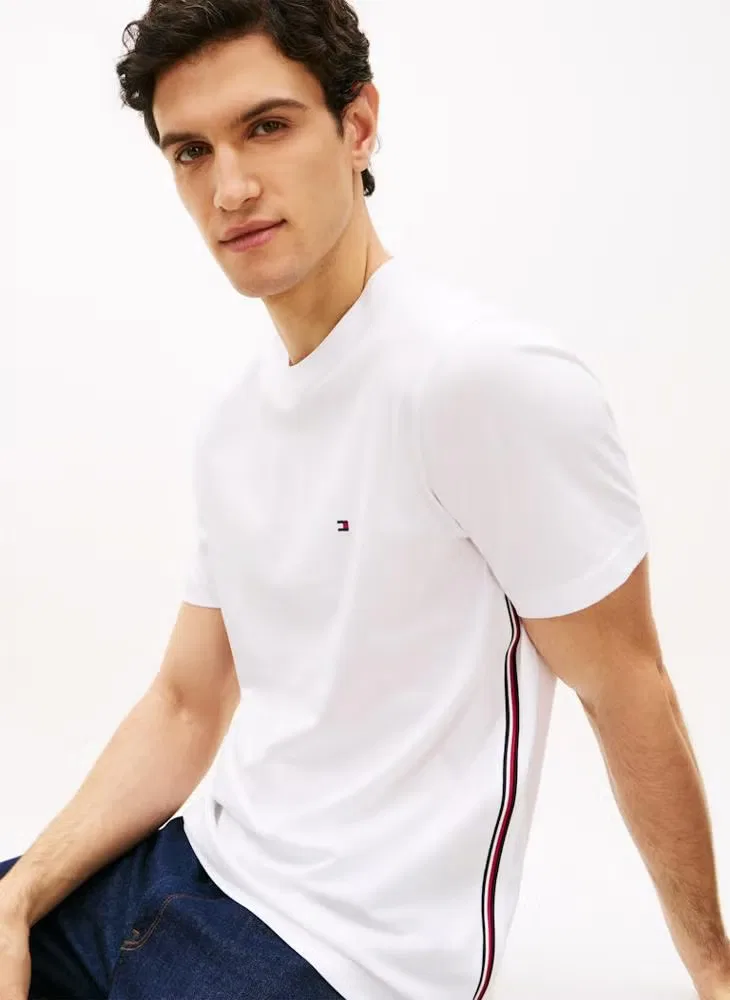 Футболка с полосами по боковым швам Global Stripe Tommy Hilfiger, белая — фото 3