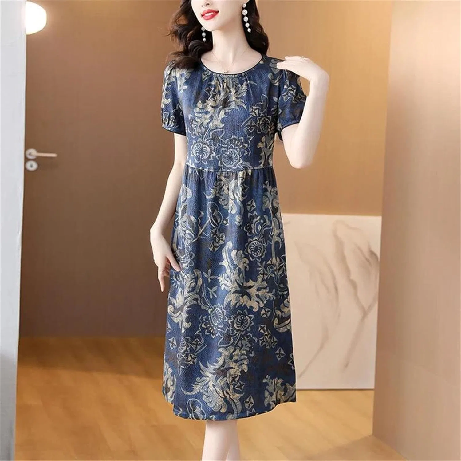 Женское сатиновое платье миди с цветочным принтом Vintage, Blue — фото 4