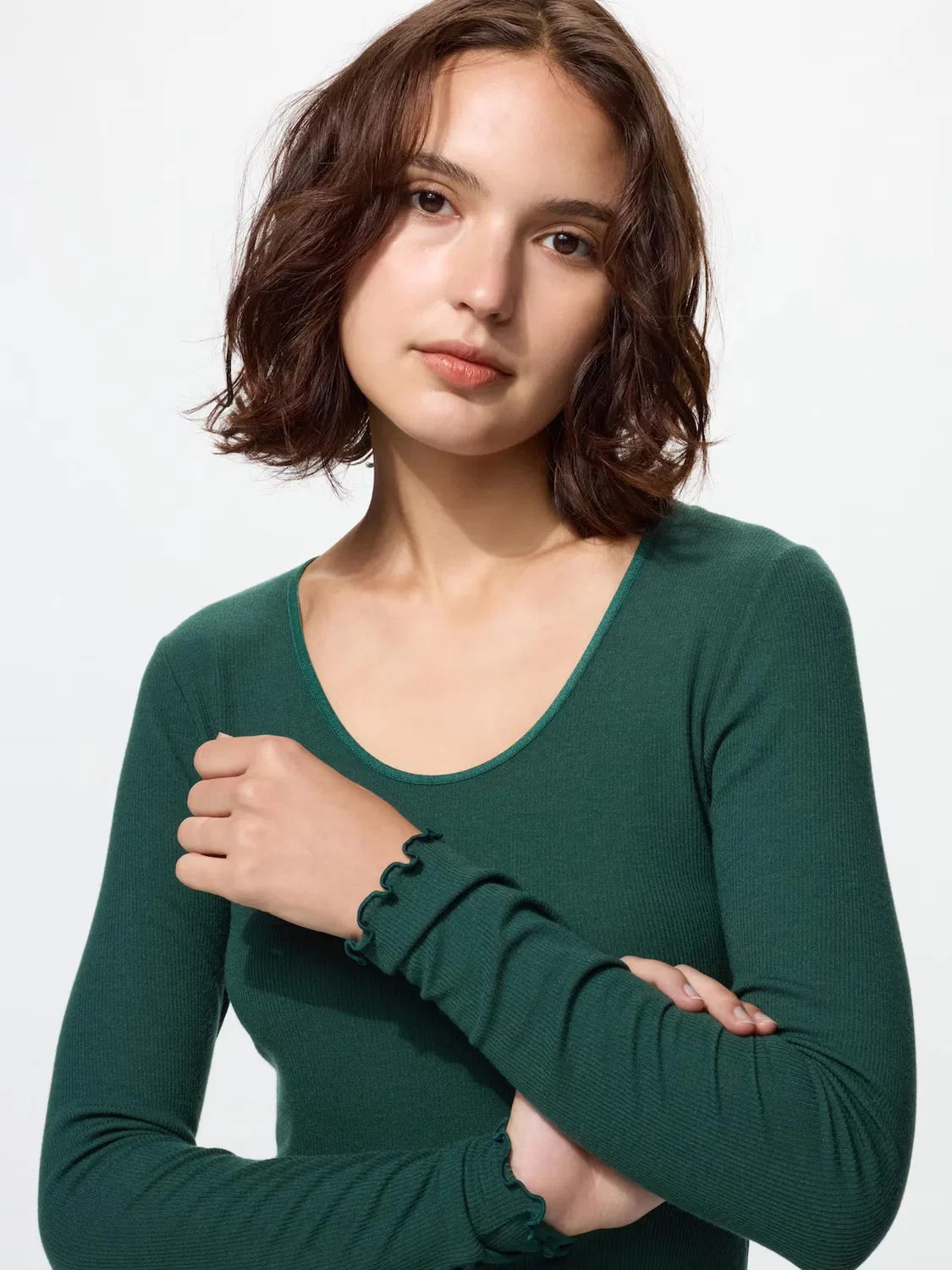 Футболка Uniqlo Heattech, кашемировая смесь, с U-образным вырезом в рубчик, кремовый — фото 3