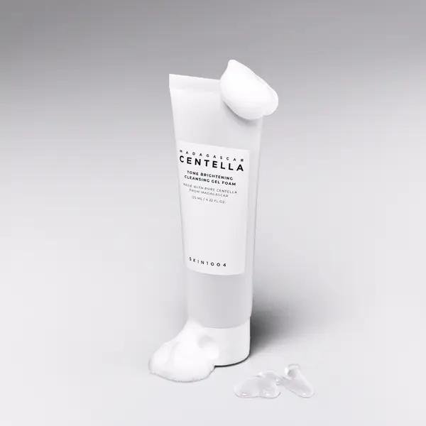 Пенка для умывания SKIN1004 — Мягко отшелушивающая лица, Tone brightening, 125 мл — фото 2