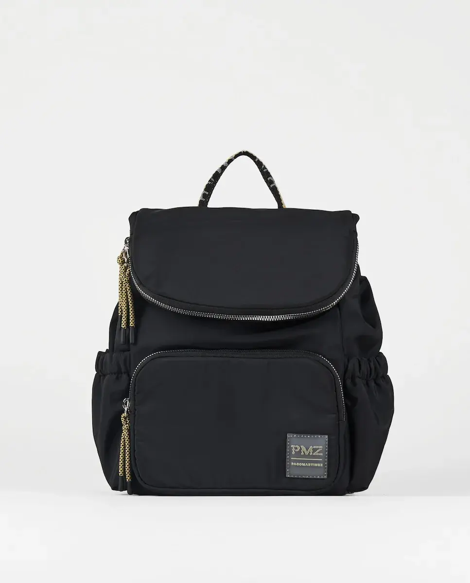 

Женский нейлоновый рюкзак с клапаном PACOMARTINEZ, черный