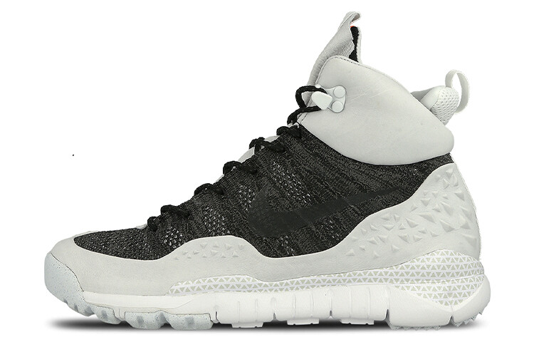 

Lupinek Flyknit Черный Белый Nike