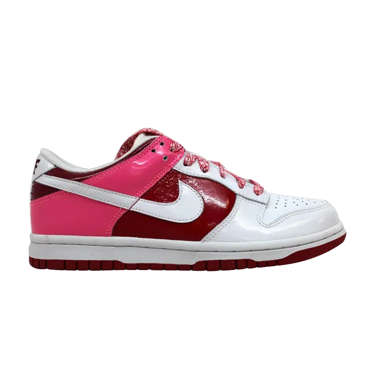 

Кроссовки Nike Wmns Dunk Low, красный