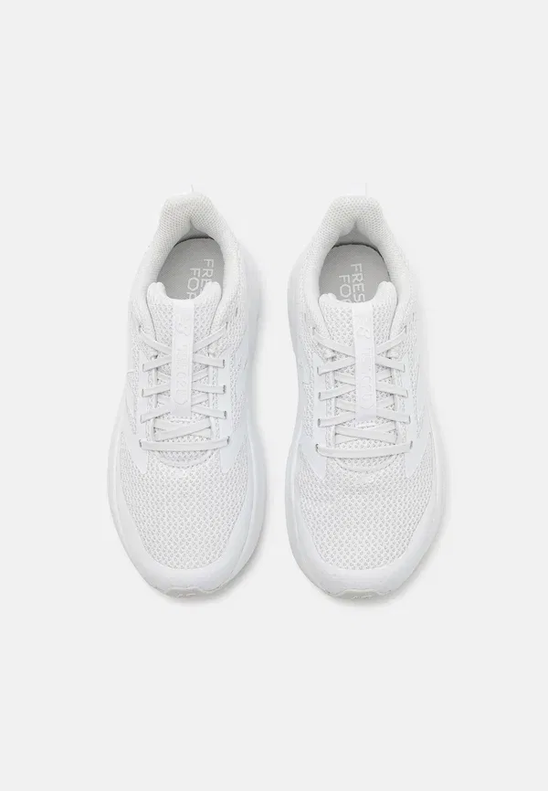 Кроссовки для бега с вентиляцией Unisex New Balance, White, белый — фото 4