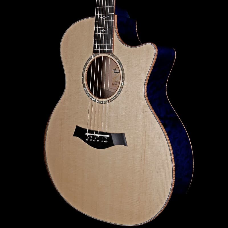 

Taylor Custom GA Grand Auditorium Lutz Spruce Top Venetian Cutaway Trans Blue