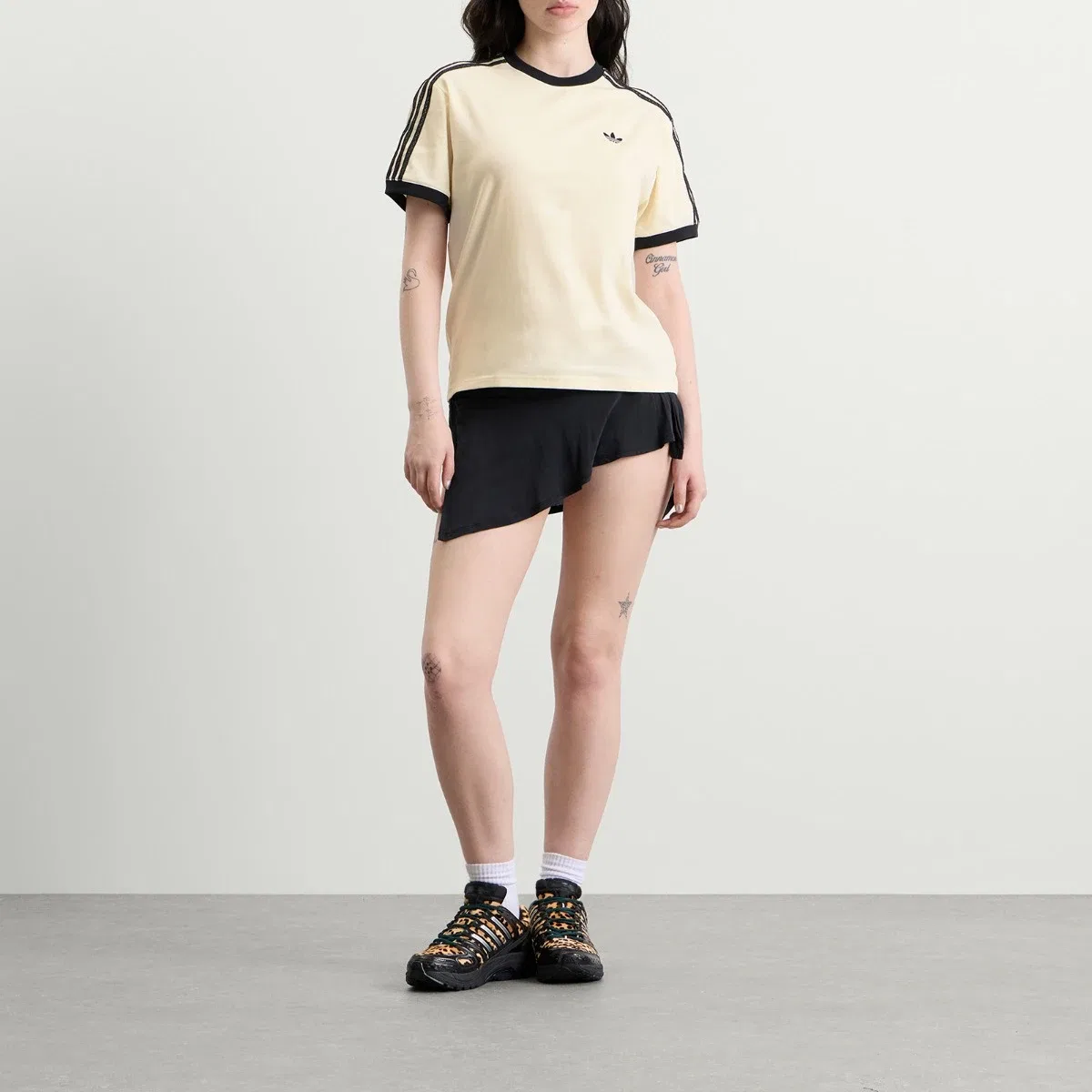 Футболка с длинным рукавом 3 Stripes Tee Adidas, Cream White — фото 4
