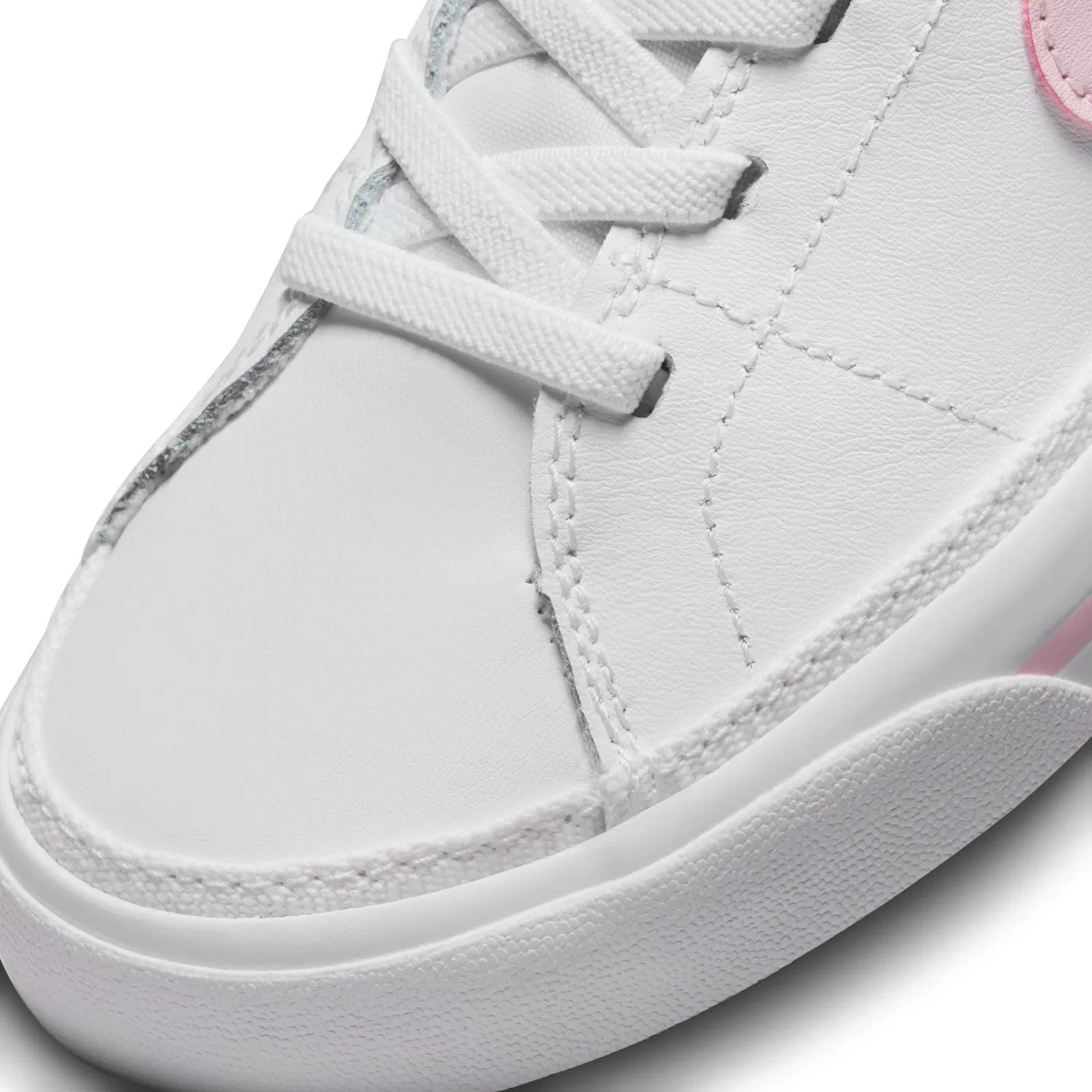 Детские спортивные кроссовки для девочек с кожаным верхом Court Legacy NIKE, White Pink Foam Sesame Honeydew — фото 4