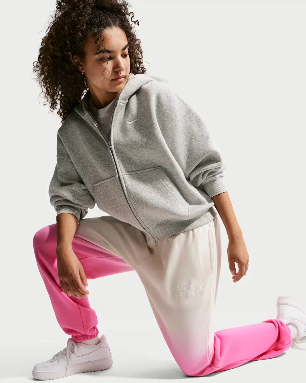 Свободные брюки для девочек (подростков) Nike Sportswear Studio Fleece, Sail/Playful Pink — фото 4